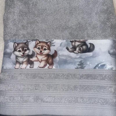 Serviette de bain loup 